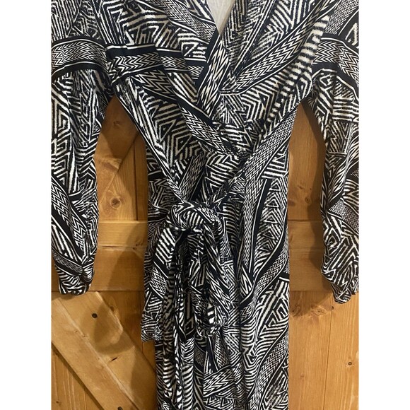 Adrianna Papell Wrap Mini Dress Belted Black White V-Neck Short Women's Size 8 - Picture 2 of 11